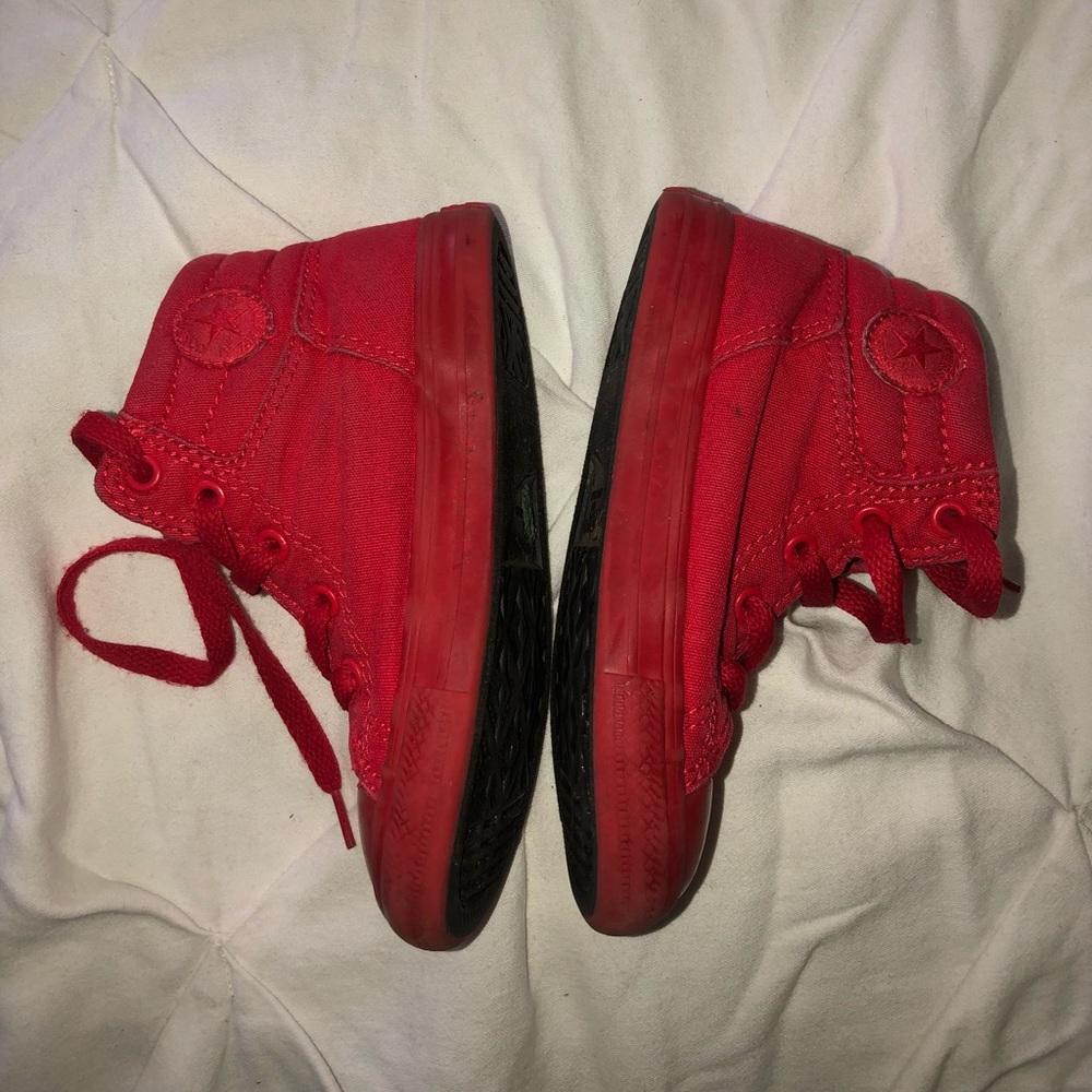 ❌SOLD Red high top converse Taylor’s